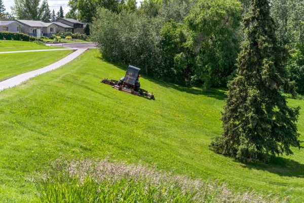 Hillside Mowing in Pickerington